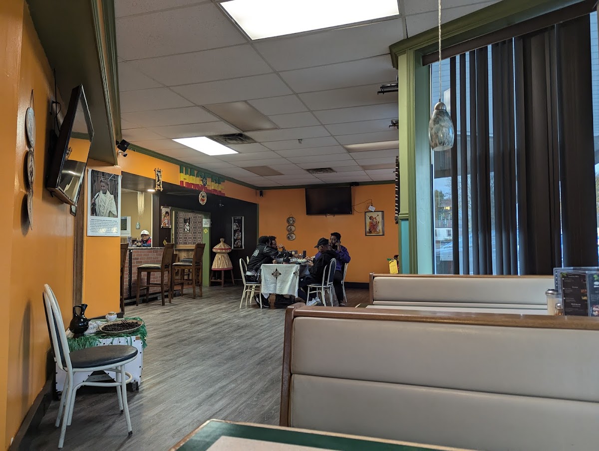 Hagere Ethiopian Restaurant - Photo 4