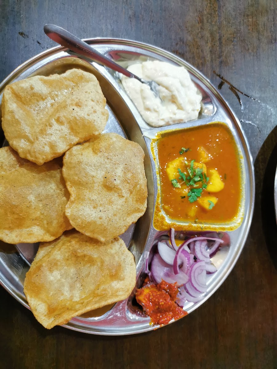 Savariya - Pure Vegetarian Eatery - Photo 9