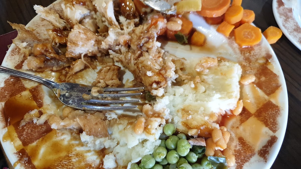 McCauley’s Restaurant - Photo 4
