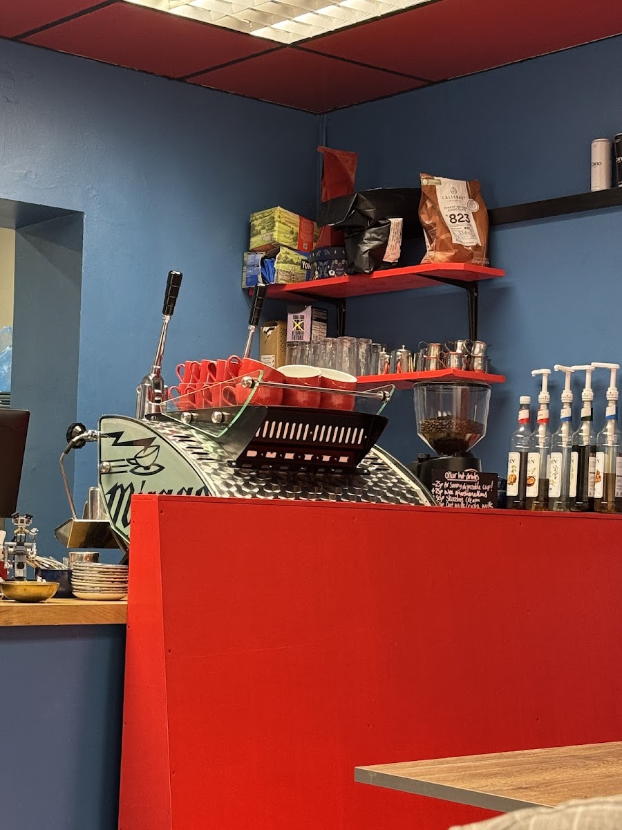 GTs Cafe - Photo 6