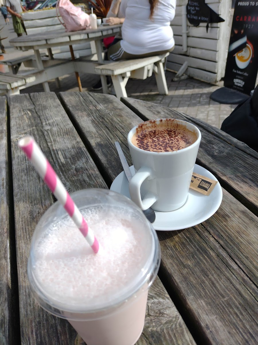 The Pier Cafe - Photo 1
