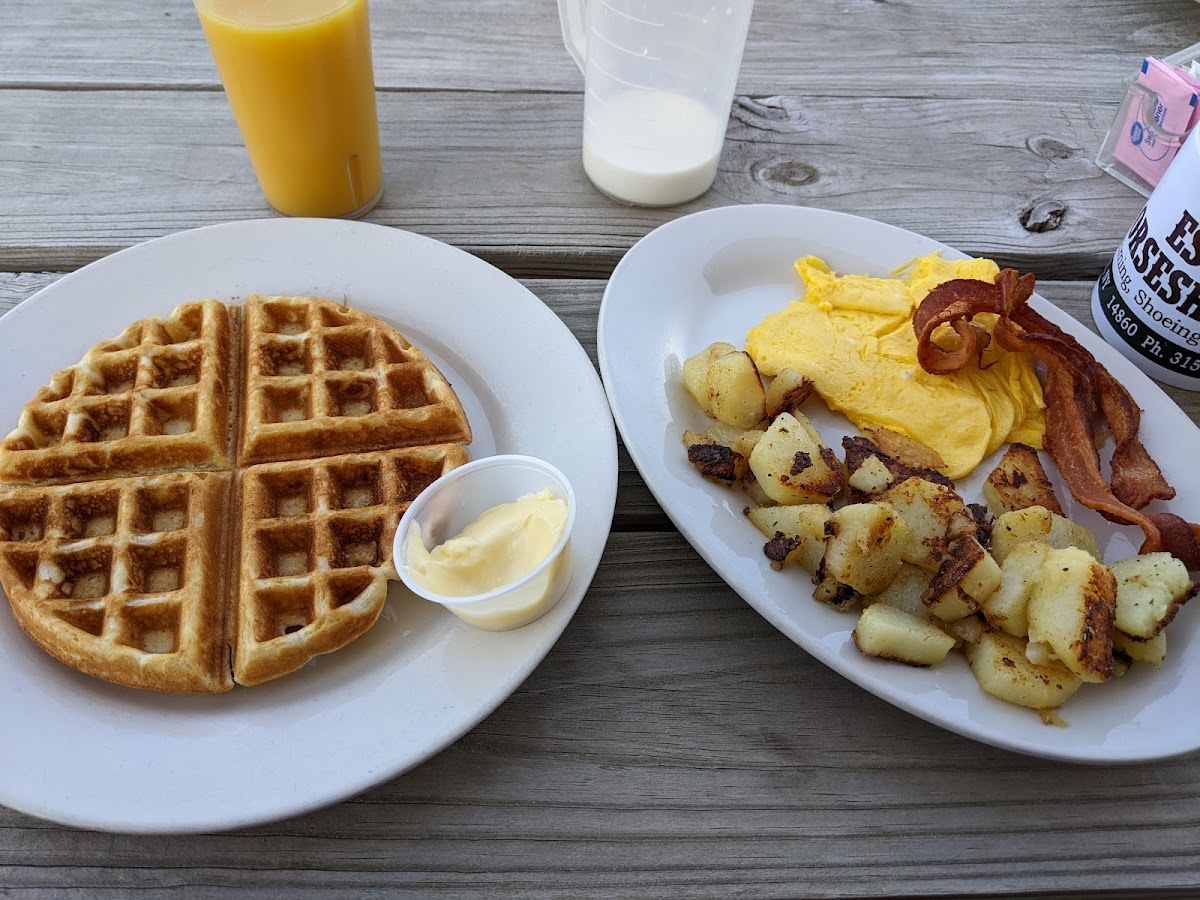 Route 96 Diner - Photo 1