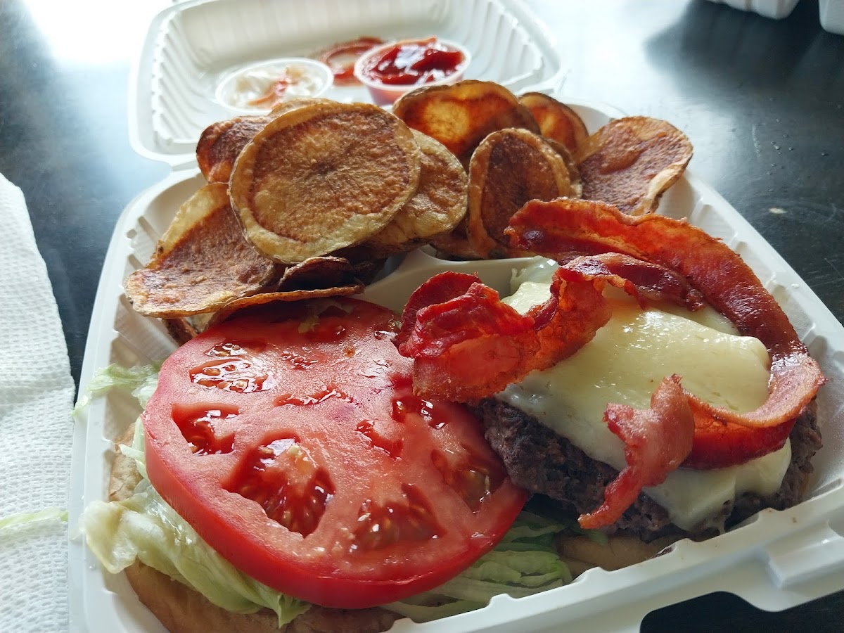 Route 96 Diner - Photo 7