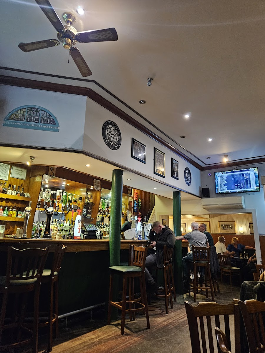 Dolphin Bar - Photo 7