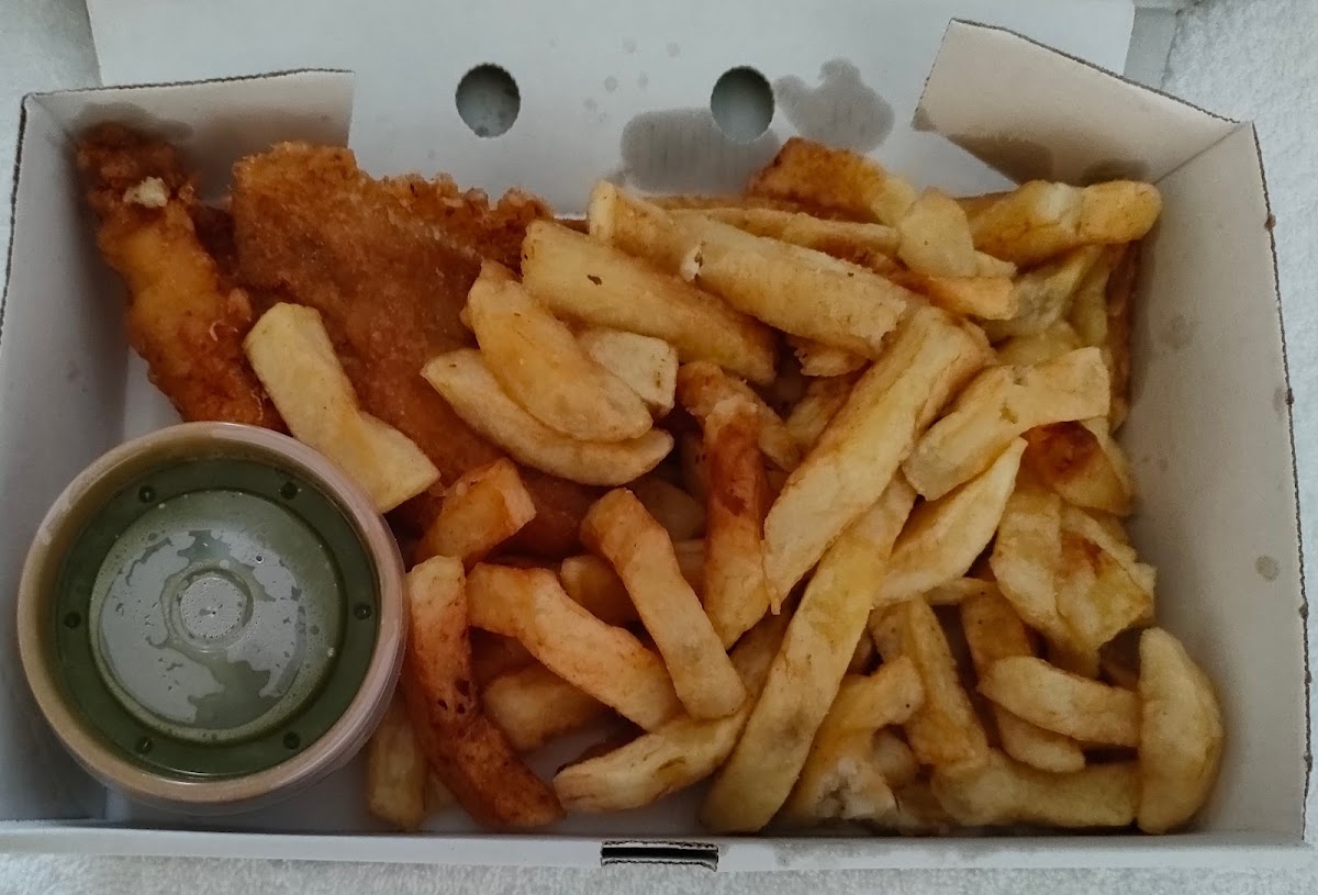 Johnsons Traditional Fish & Chips - Photo 1