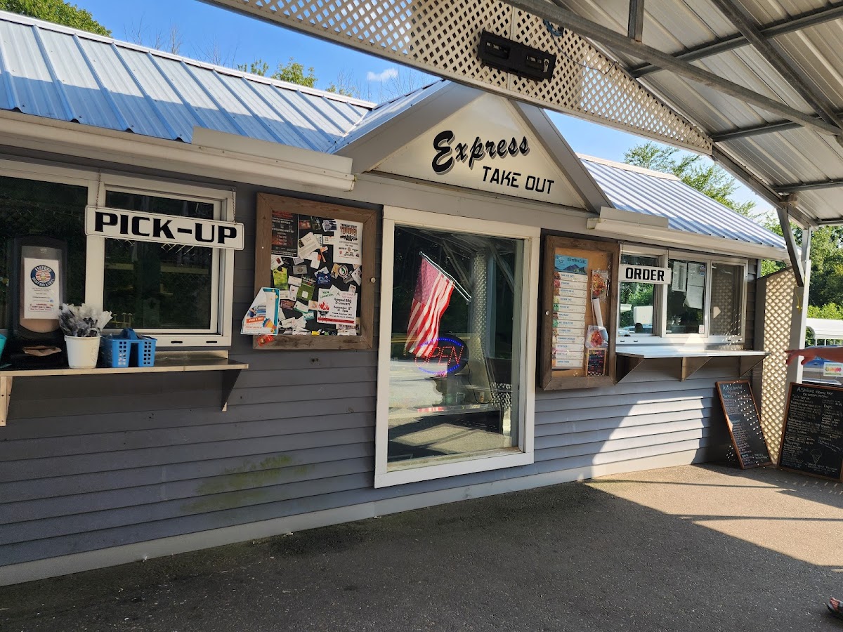 Ashford Dairy Bar - Photo 3