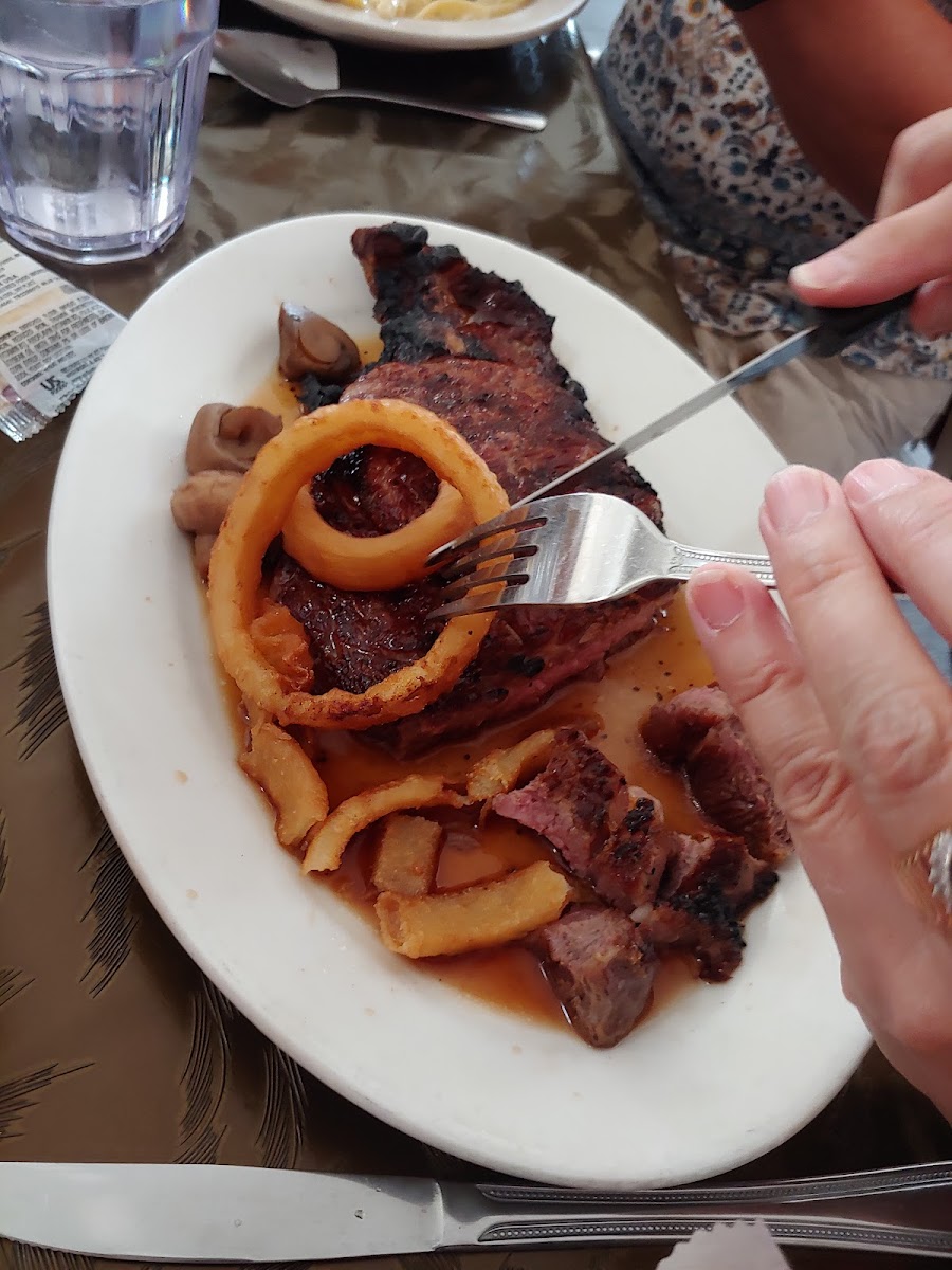 Adams Rib - Photo 5
