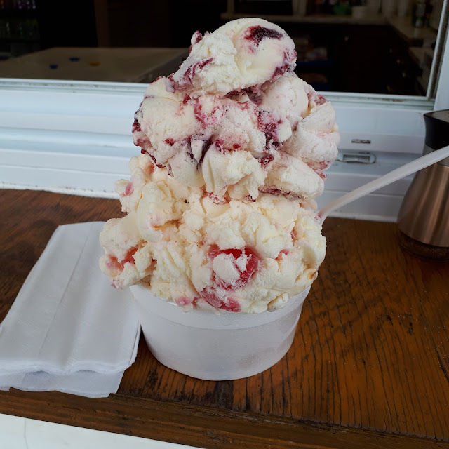 Large Ice Cream