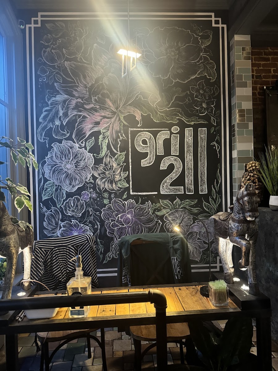 Grill - Photo 9