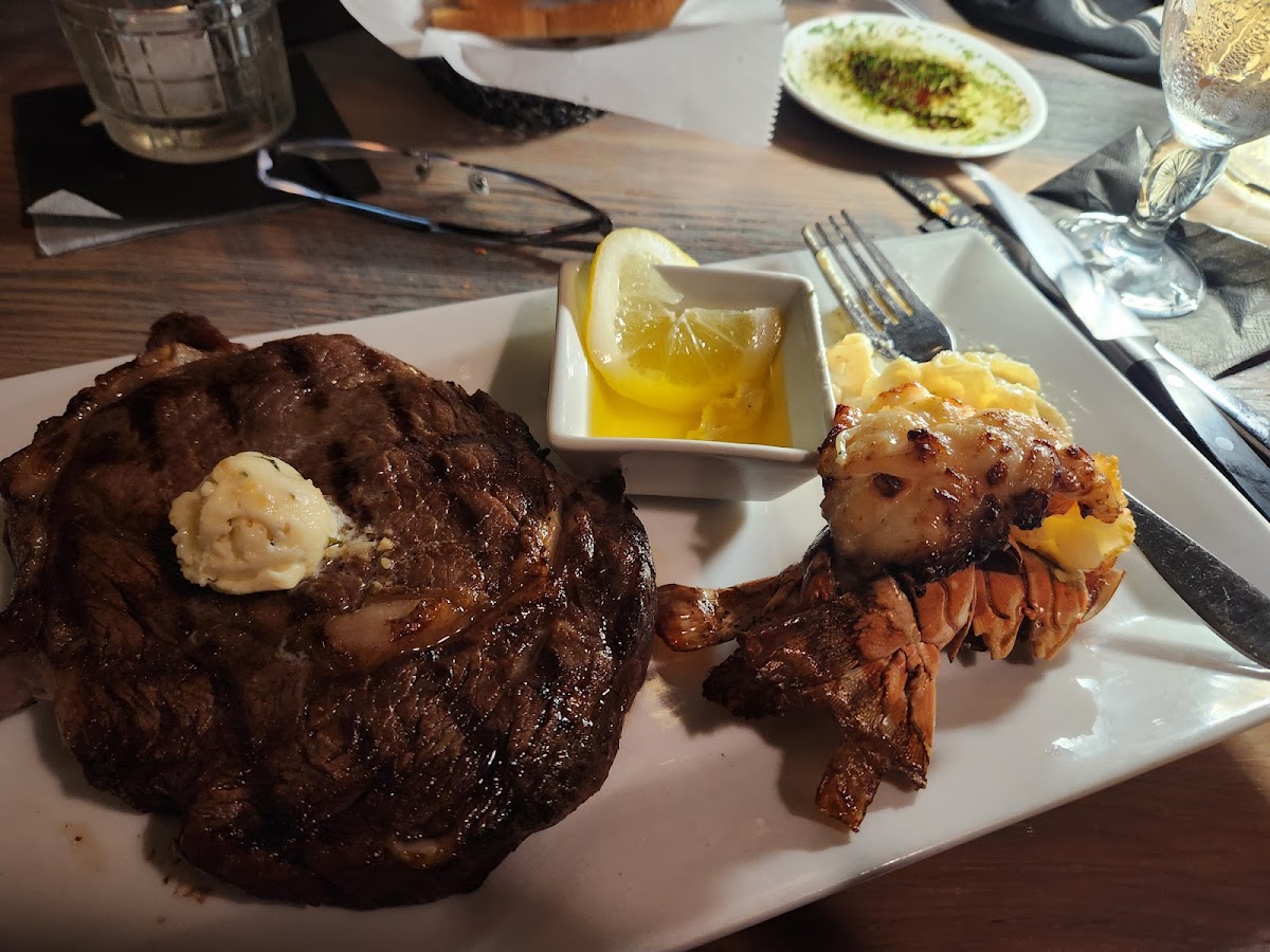 Grill - Photo 4