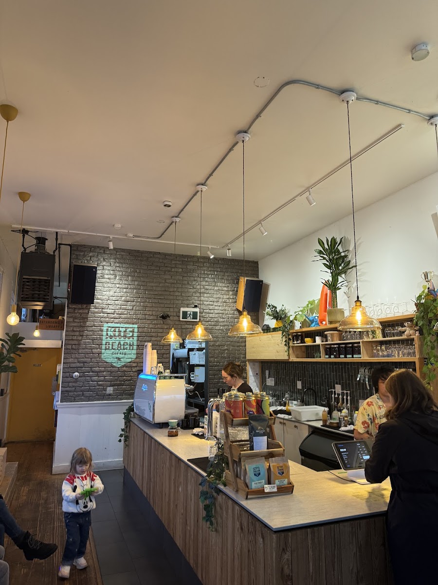 Kits Beach Coffee - Photo 5