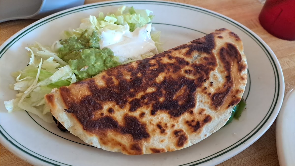 Lorenzo's Mexican Grille - Photo 9