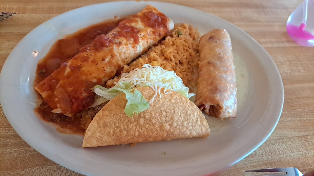 Lorenzo's Mexican Grille - Photo 1
