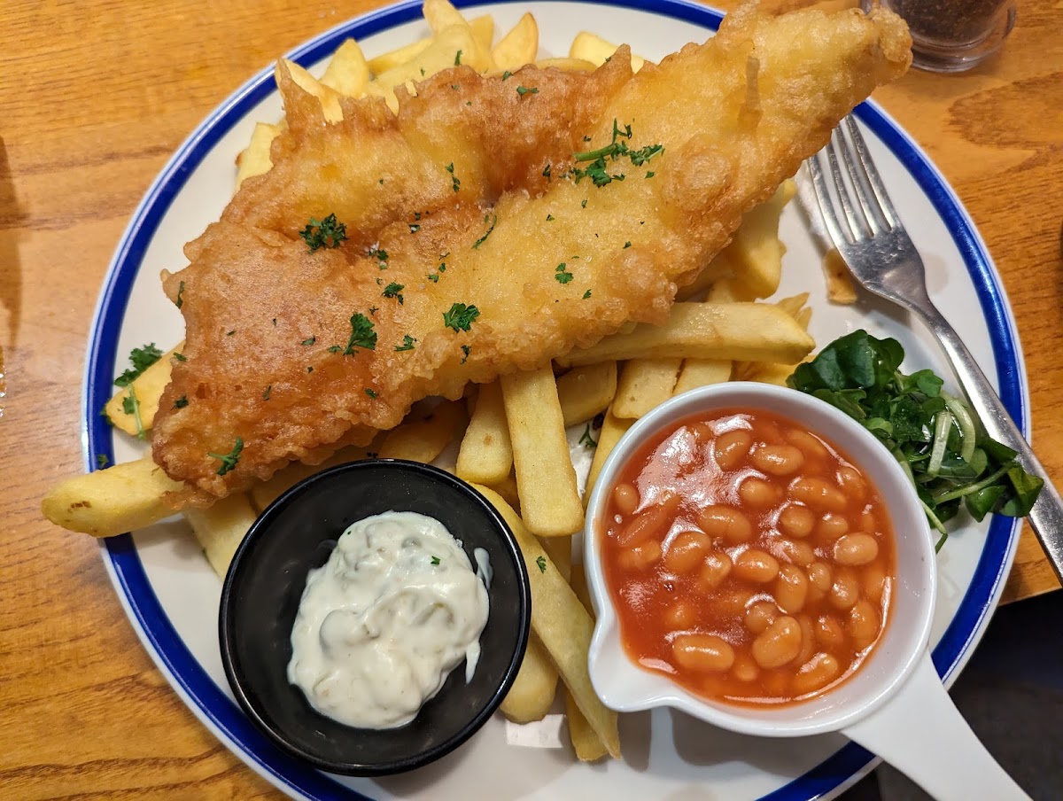 Butlin's Traditional Fish and Chips - Photo 2