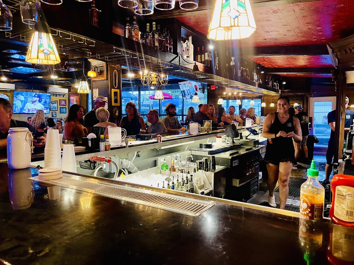 South 125 Bar and Grill - Photo 5