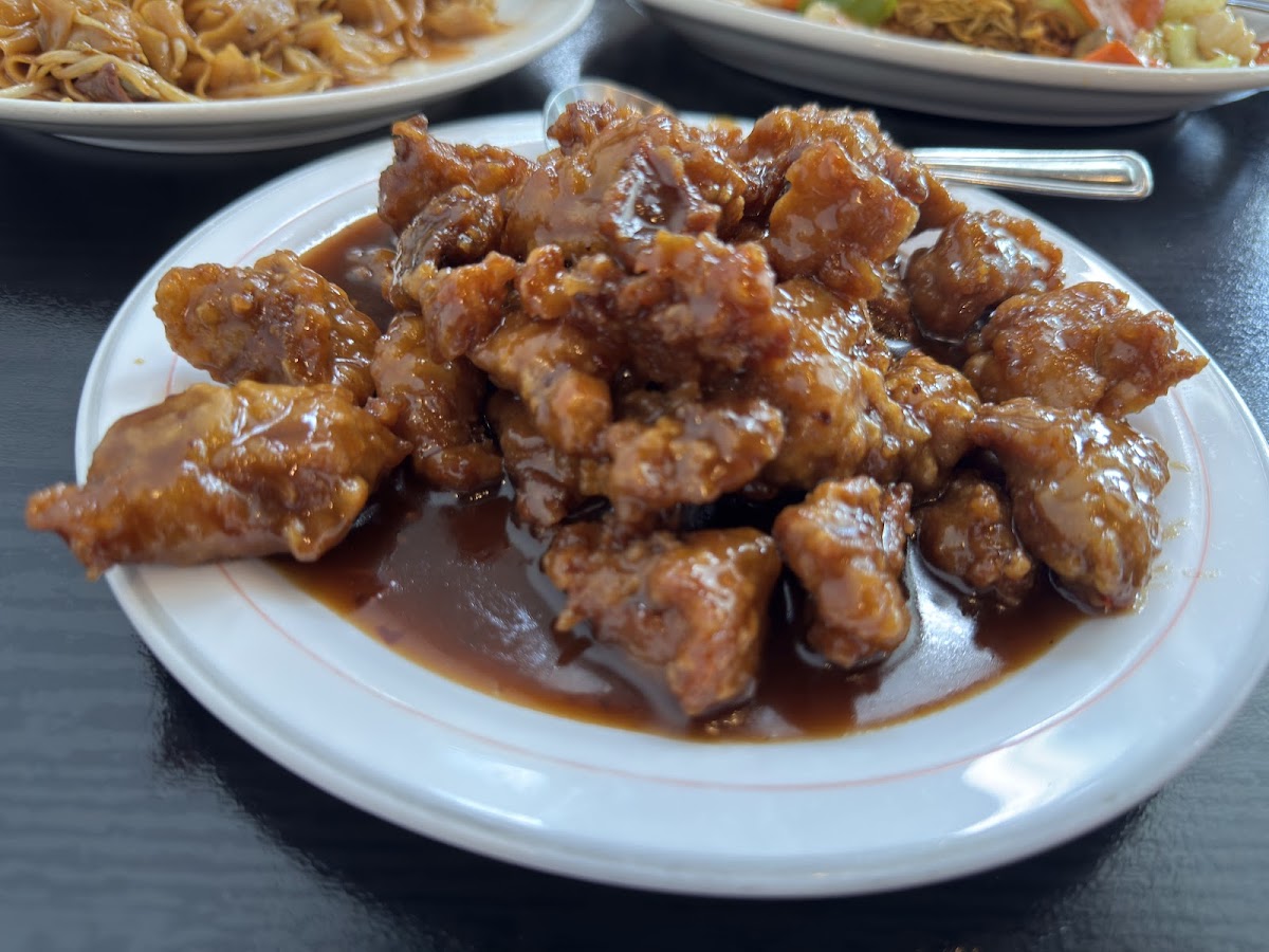 Jade Yi's Kitchen - Photo 2