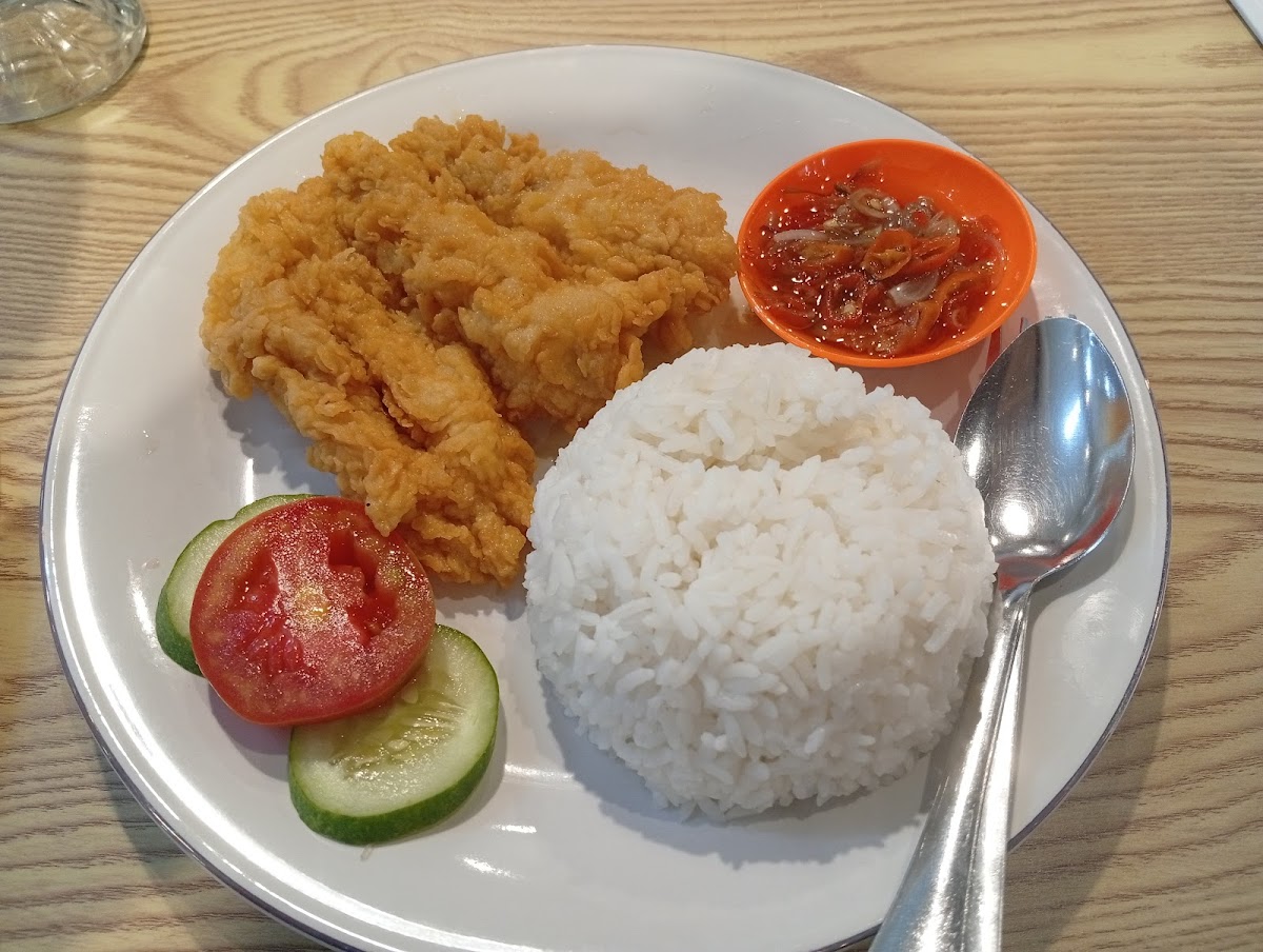 Babatri Coffee and Eatery Cabang Kedaung - Photo 4