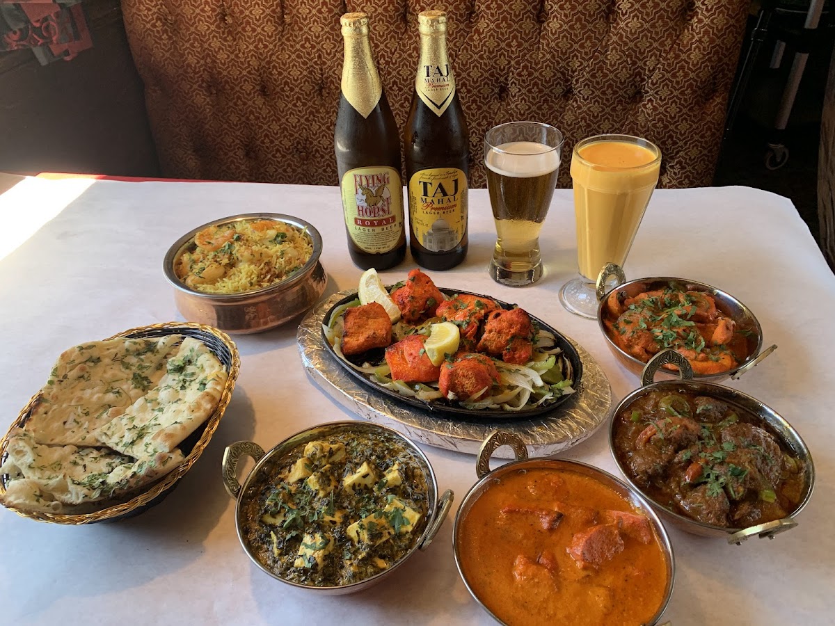 Lal Mirch Indian Restaurant - Photo 2