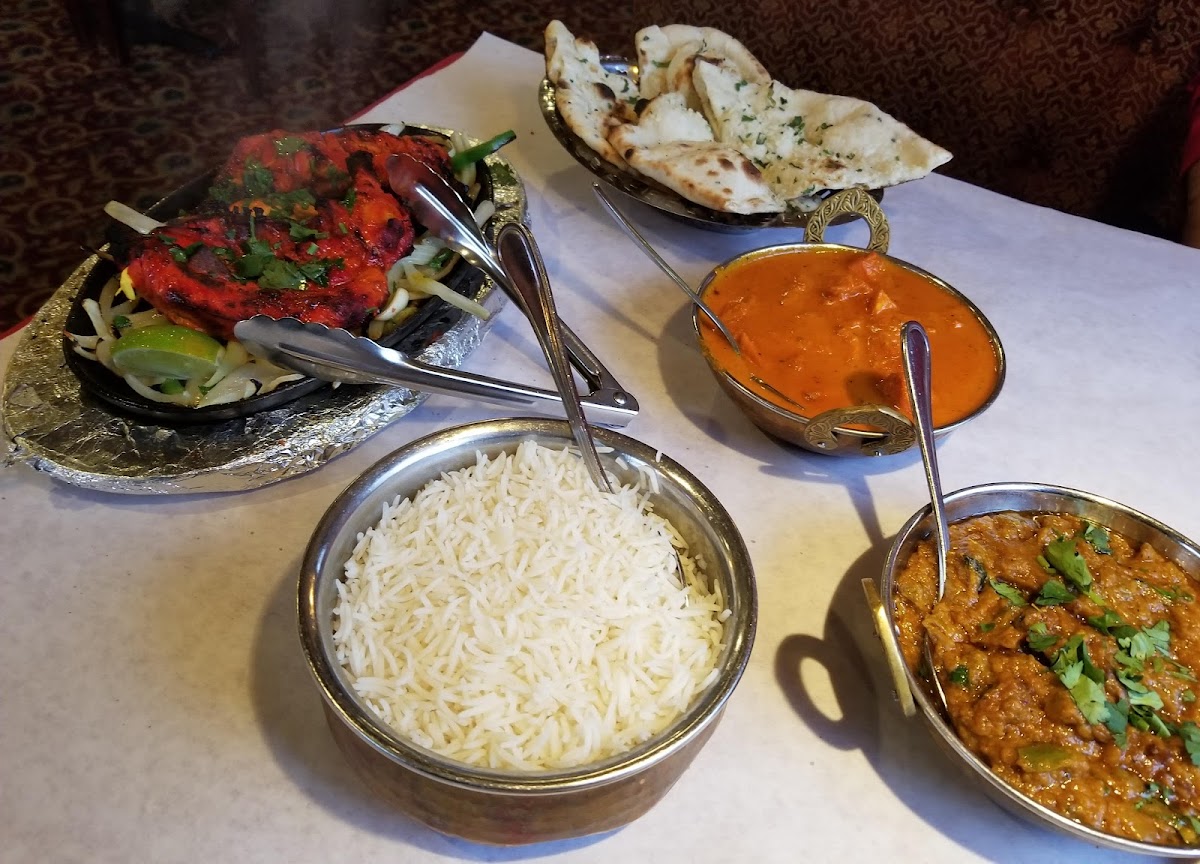 Lal Mirch Indian Restaurant - Photo 4