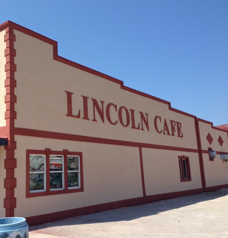 Lincoln Cafe - Photo 7