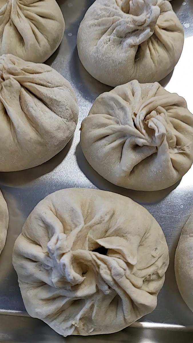 Momo and Baozi - Photo 7