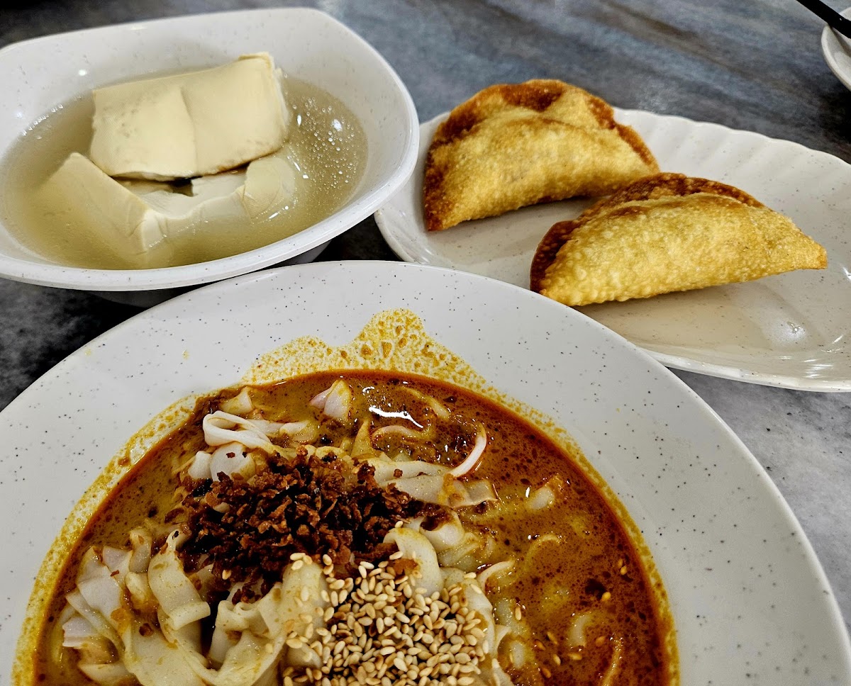 沙登姐妹酿豆腐 • Serdang Sister Yong Tau Foo Restaurant - Photo 4