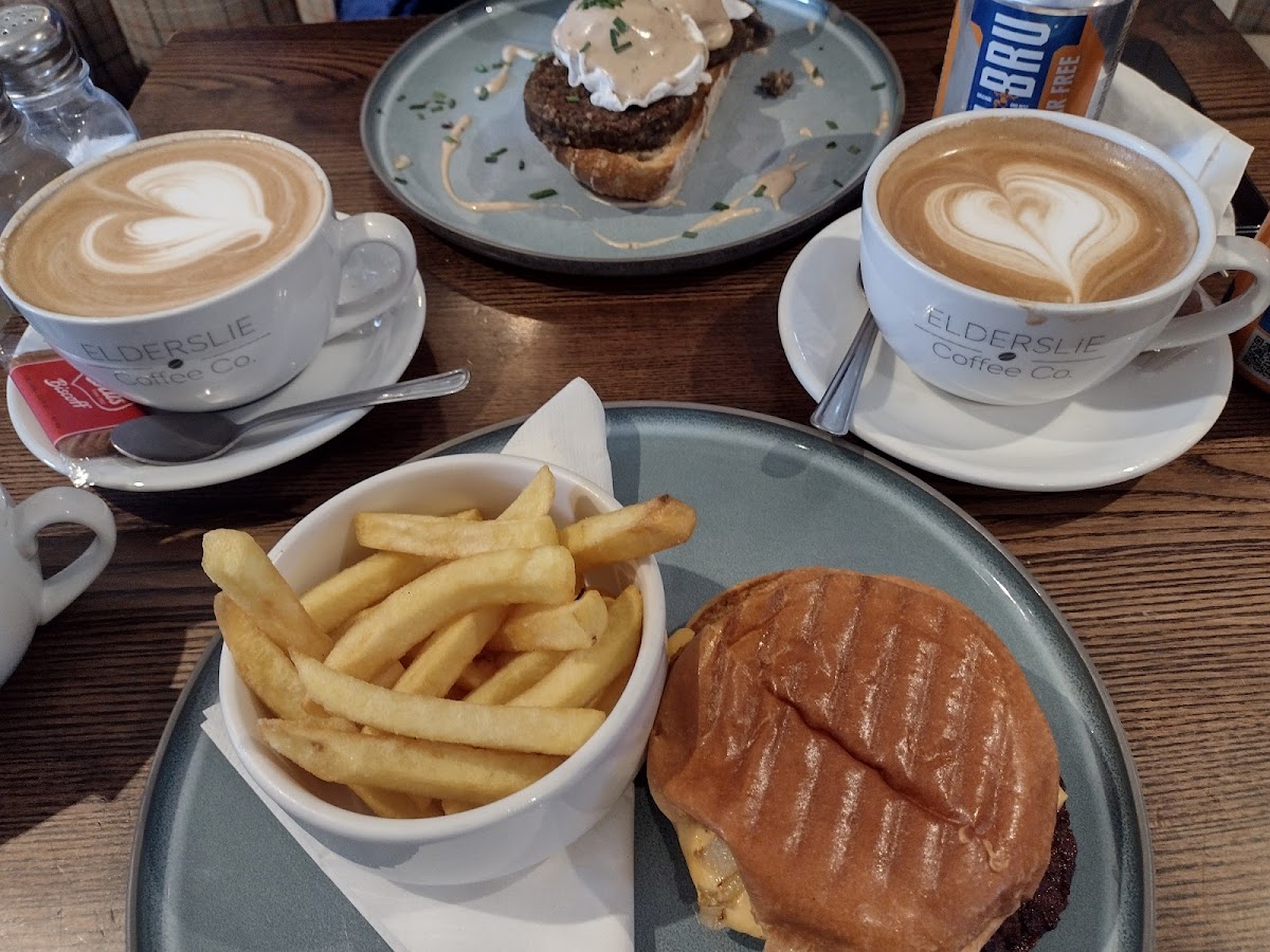 Elderslie Coffee Shop - Photo 8