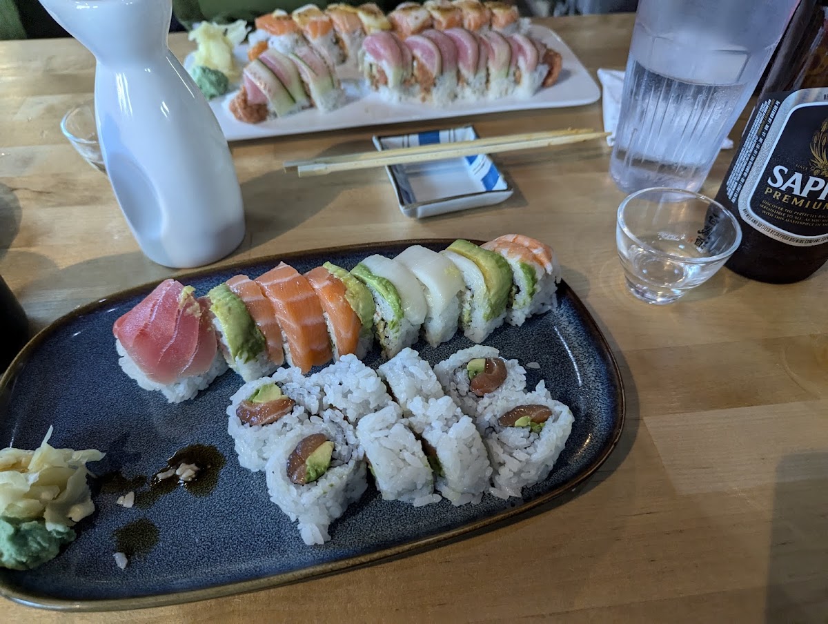 Sushi Ari Japanese Restaurant - Photo 2