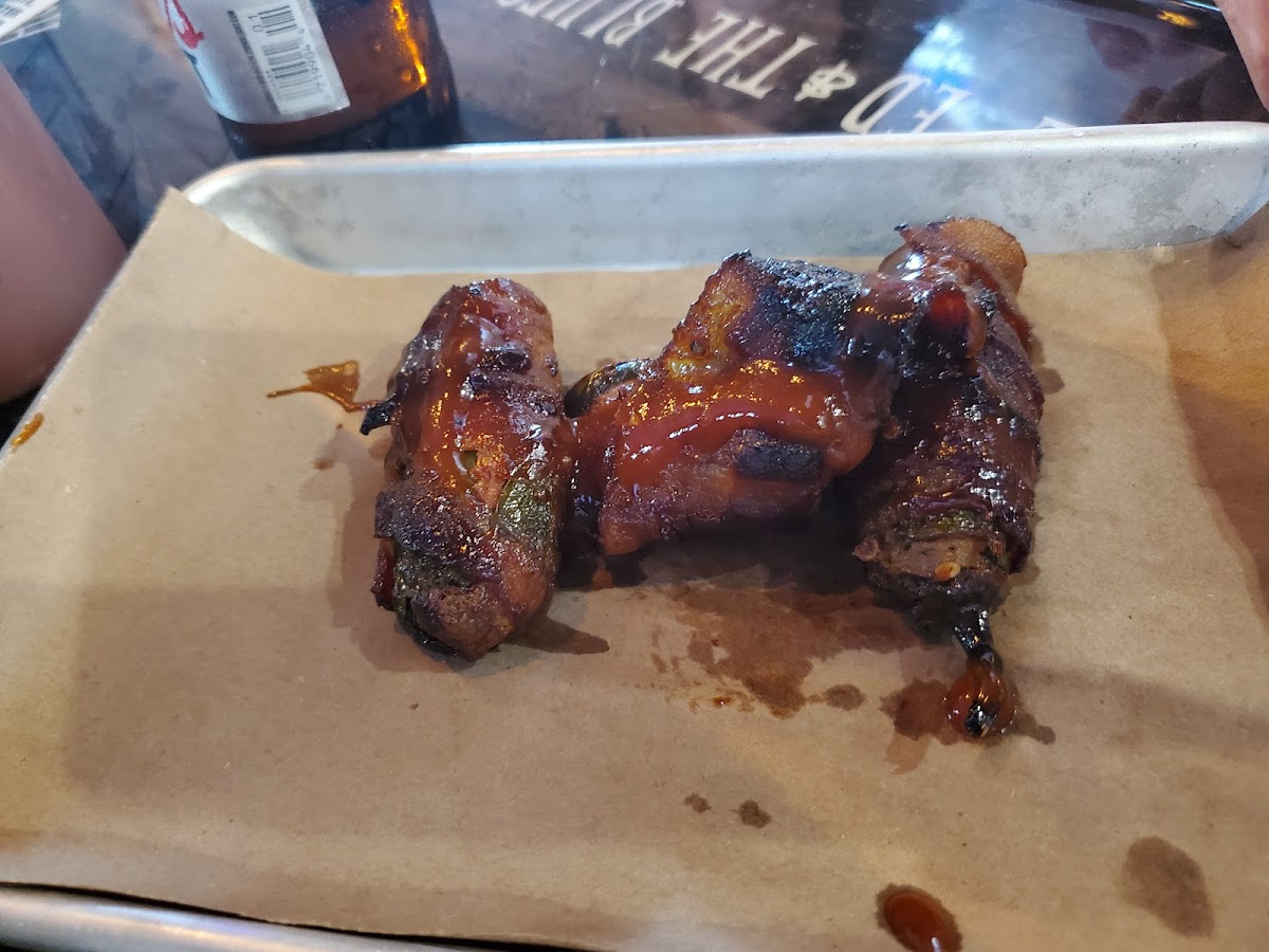 Angry Smokehouse - Photo 6