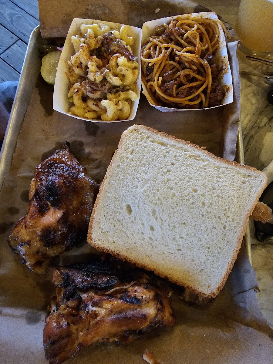 Angry Smokehouse - Photo 7