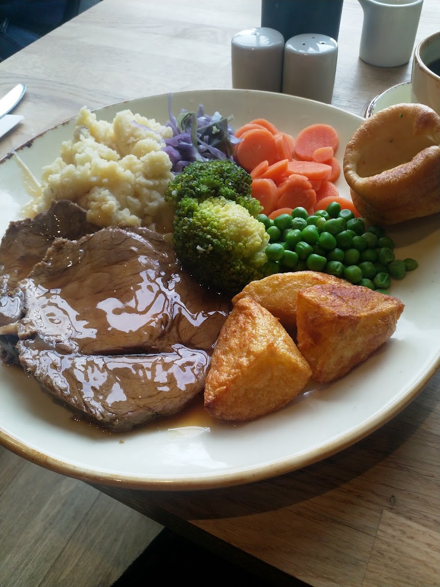 Sesay's Bar and Kitchen - Photo 5