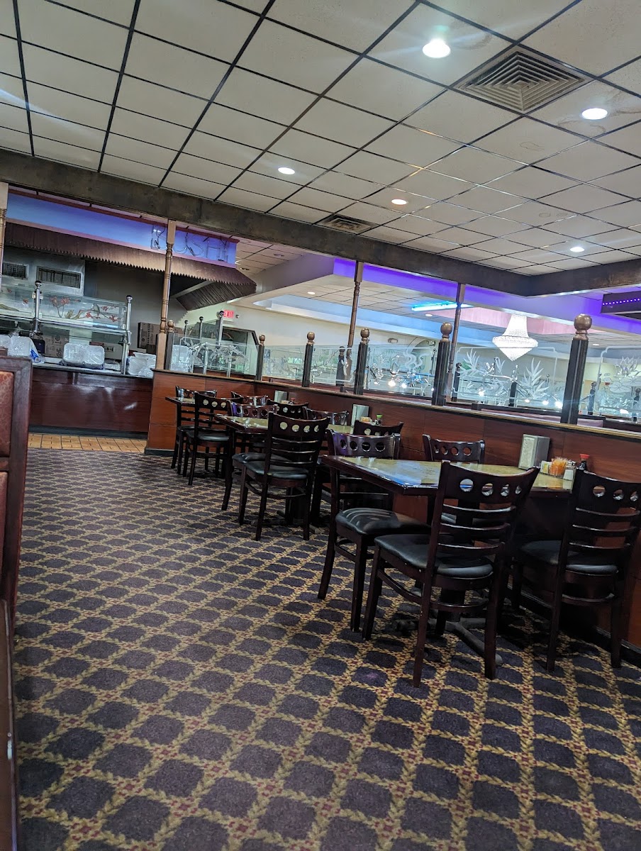 China Garden Buffet - Photo 4