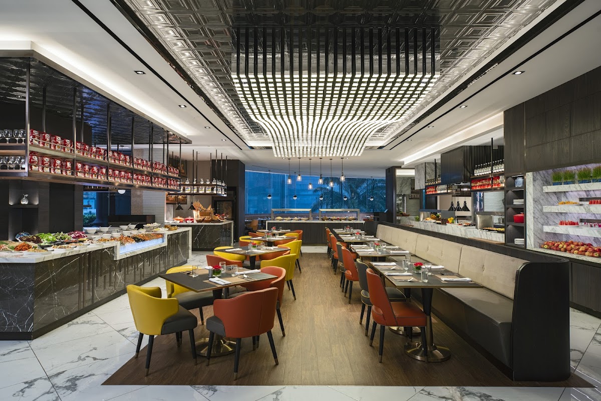 Evolution • Renaissance Kuala Lumpur Hotel - Photo 3