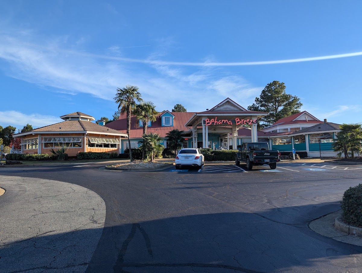 Bahama Breeze - Photo 4