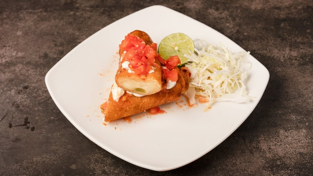 Tacos De Perro El Cacho - Photo 1