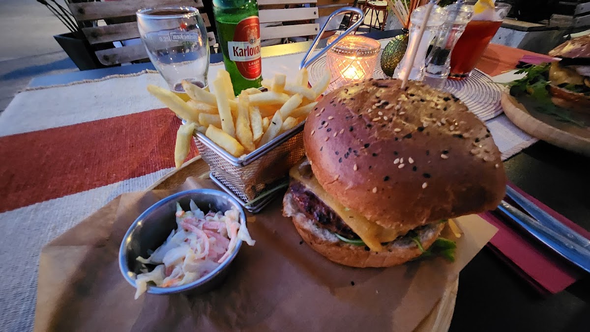 ROKO Food & Bar - Photo 6