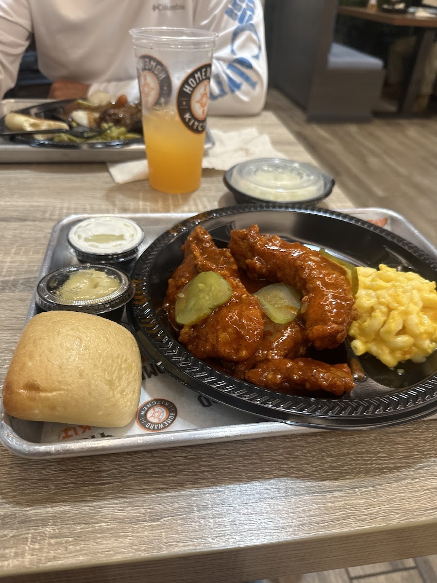 Golden Corral Favorites - Photo 6