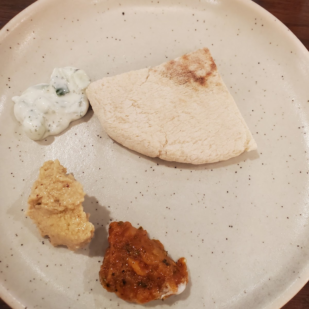 Maydoon Restaurant - Photo 9