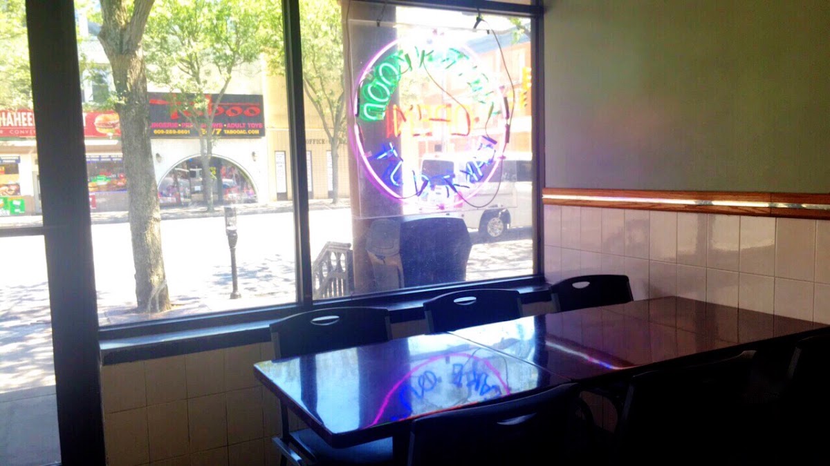 Golden Wok Chinese Restaurant - Photo 4