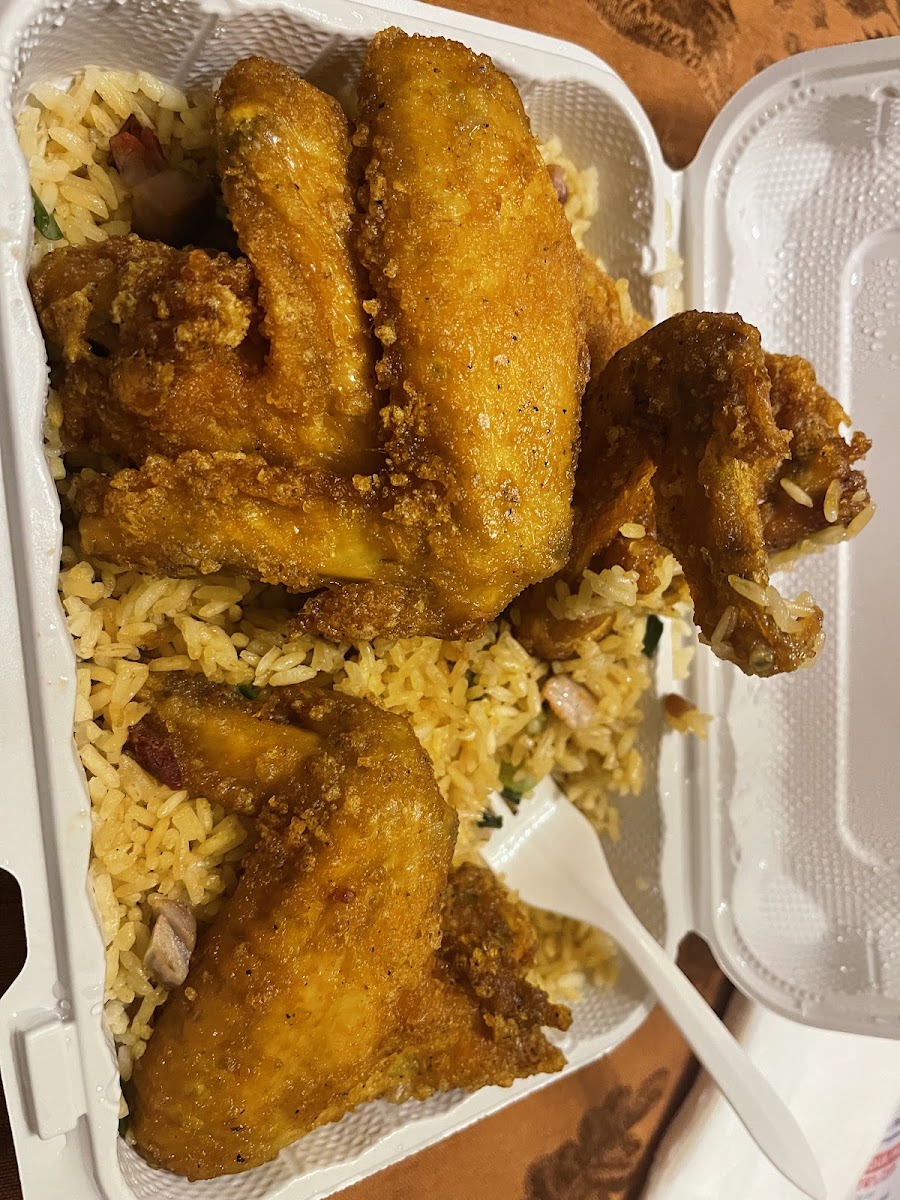 Golden Wok Chinese Restaurant - Photo 5