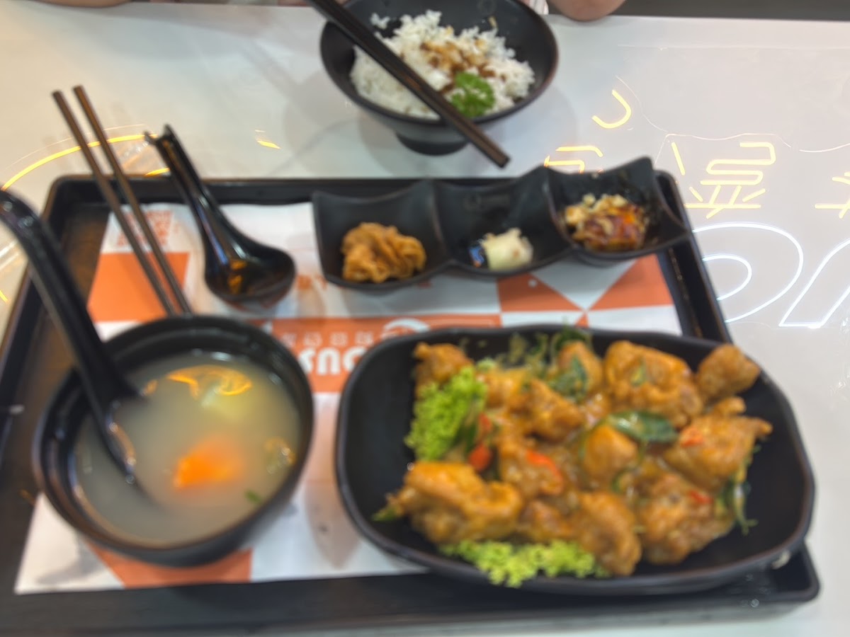 QHouse 港湾茶餐厅 • Anggun City - Photo 9