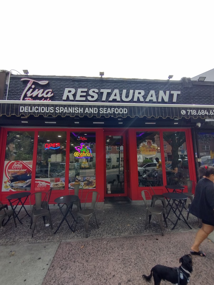 El Tina Riverdale Restaurant - Photo 3