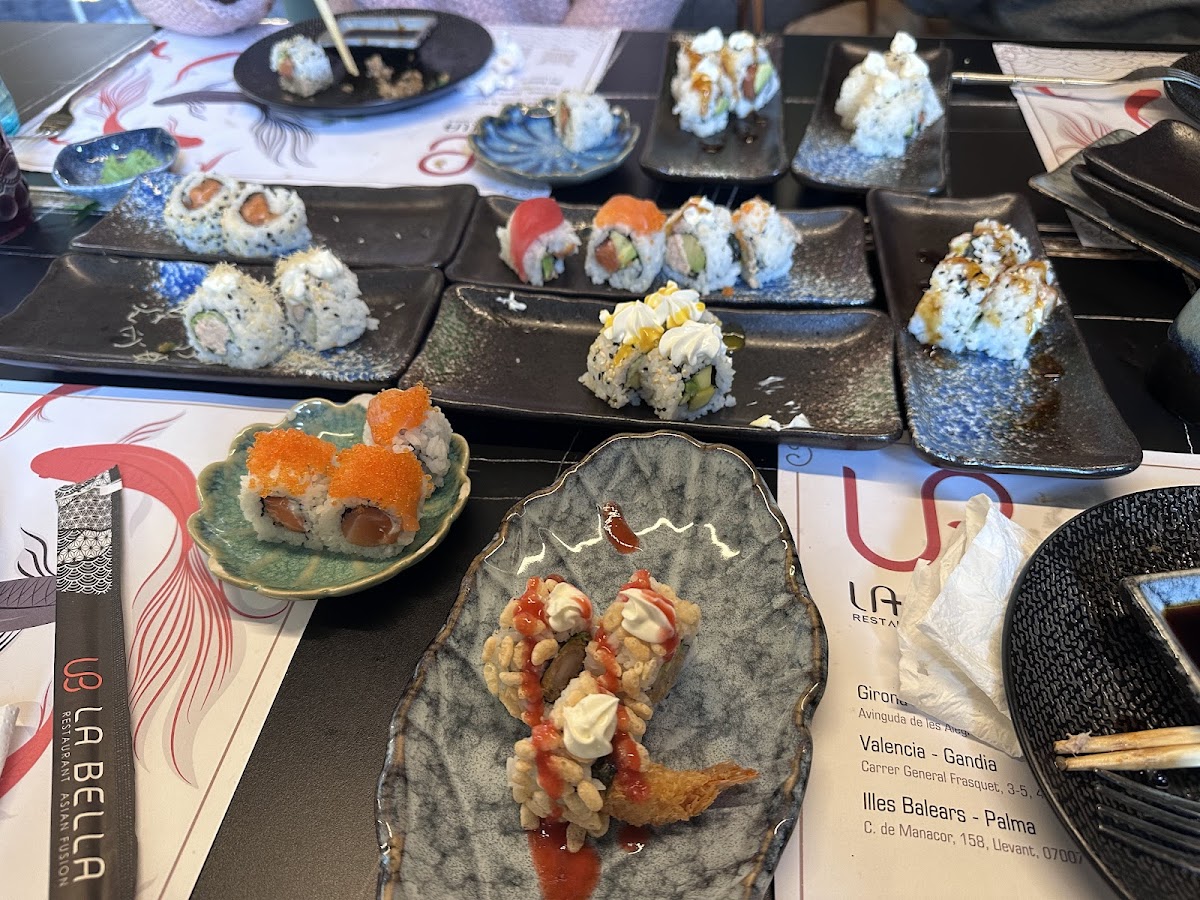 La Bella Restaurant - Asian Fusion - Photo 7