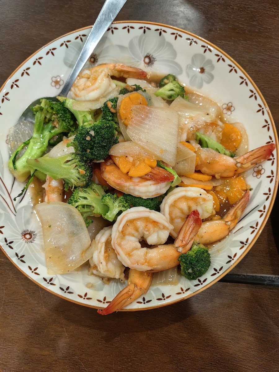 Fragrant Thai Restaurant - Photo 2