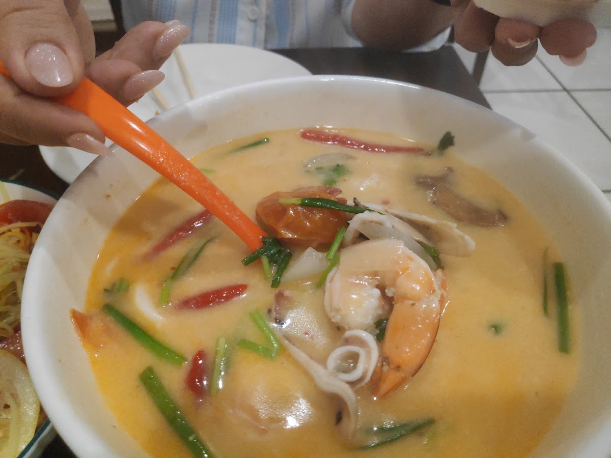 Fragrant Thai Restaurant - Photo 6