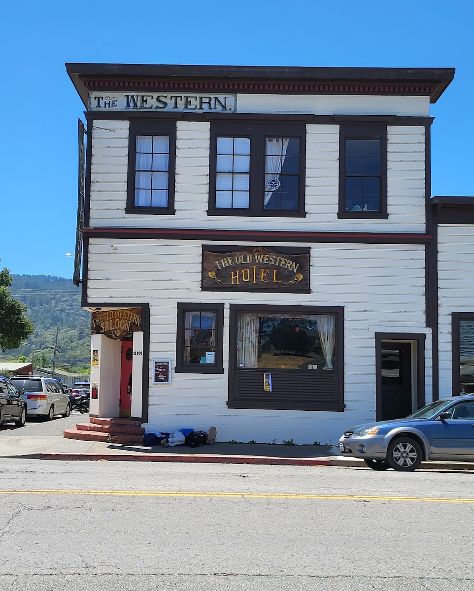 Old Western Saloon - Photo 7
