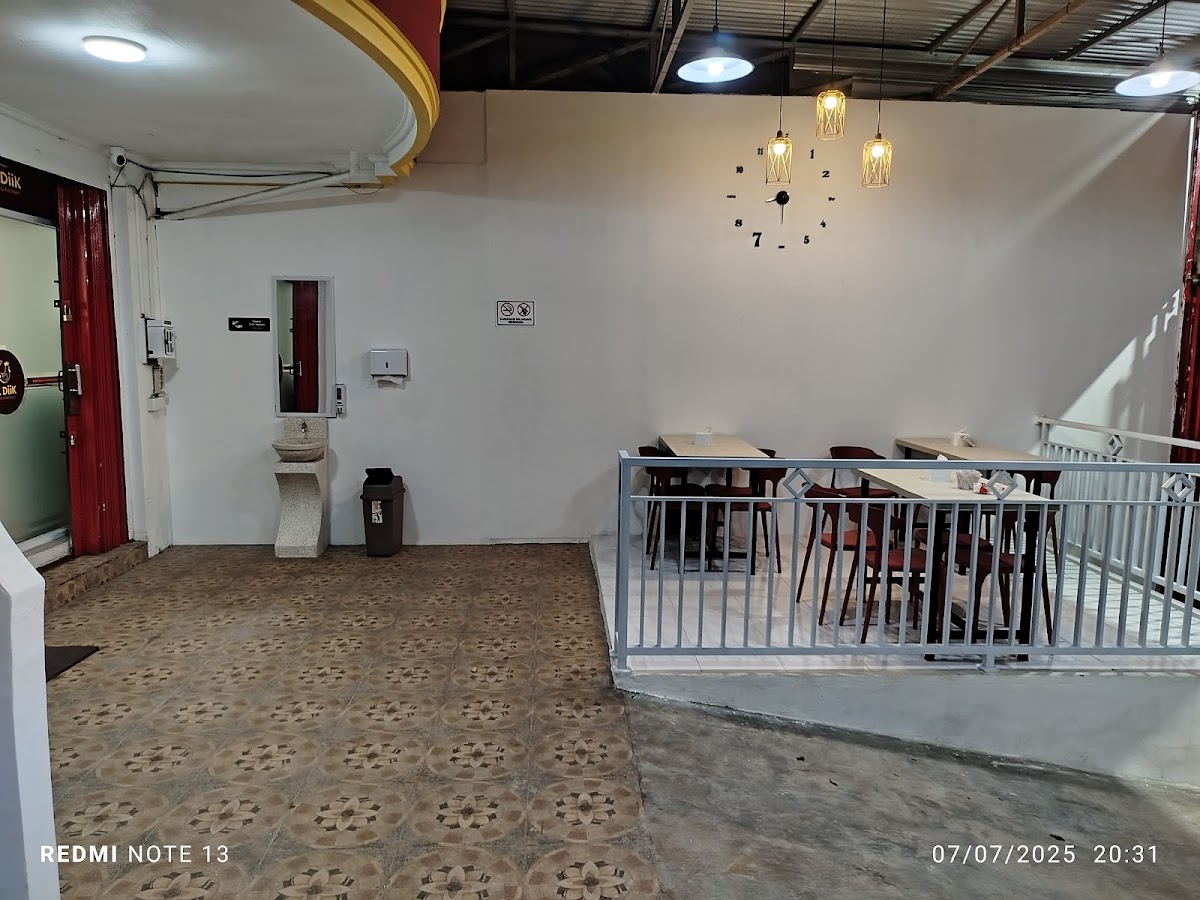 Al DiiK Resto & Kitchen Samarinda - Photo 2