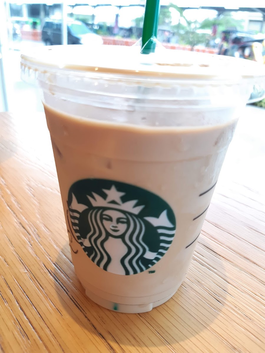 Starbucks | SM City Legazpi - Photo 4