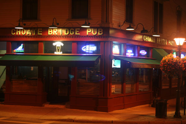 Choate Bridge Pub - Photo 2