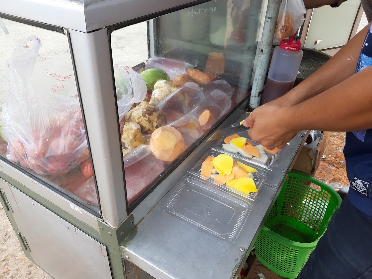Rujak Serut Potong depan Sektor 1 A - Photo 3